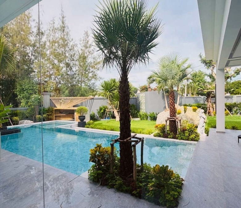Luxurious House with Private Pool for Rent in Wang Phong, Pranburi