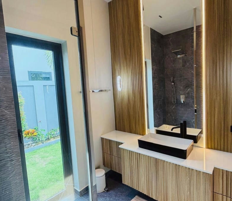 Luxurious House with Private Pool for Rent in Wang Phong, Pranburi