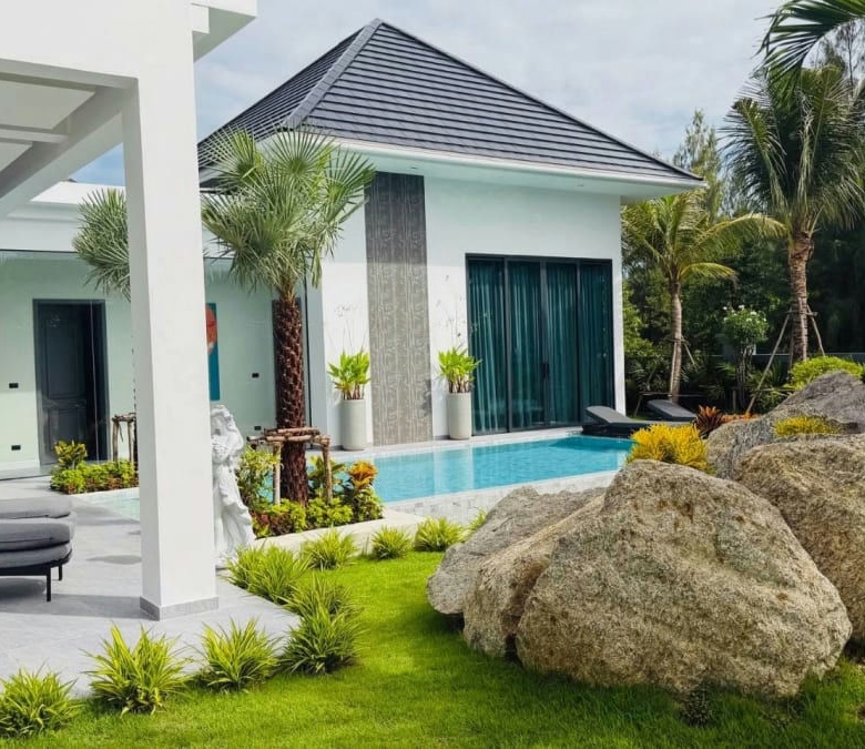 Luxurious House with Private Pool for Rent in Wang Phong, Pranburi