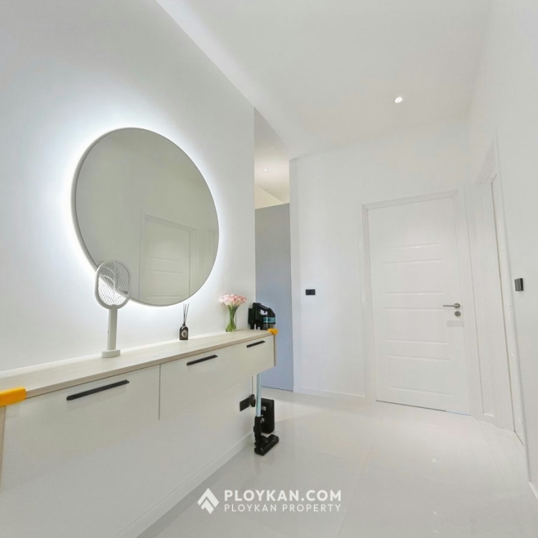 Luxury 4-Bedroom Pool Villa for Rent In The Clouds II