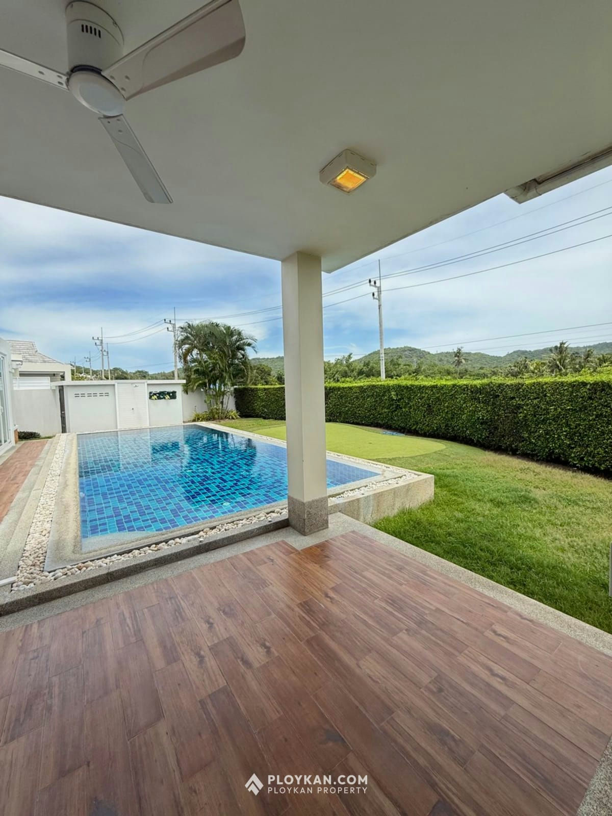 Spacious 4-Bedroom Pool Villa with Large Garden in Hua Hin