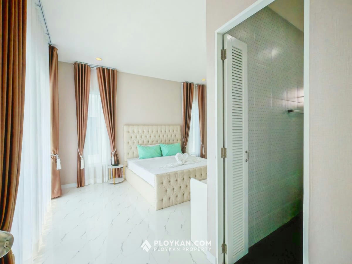 Pool Villa with Guest House for Rent in Thap Tai Hua Hin