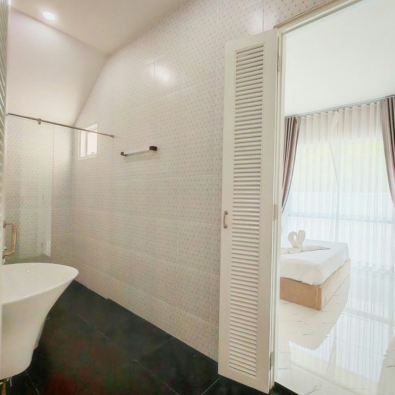 Pool Villa with Guest House for Rent in Thap Tai Hua Hin