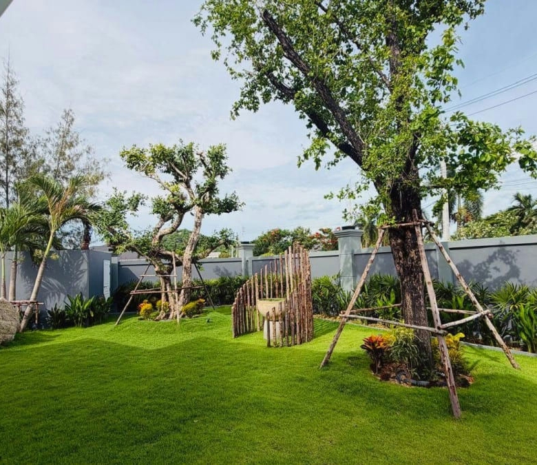 Luxurious House with Private Pool for Rent in Wang Phong, Pranburi