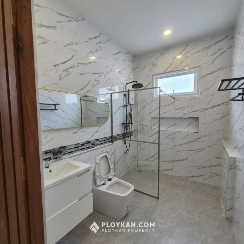 New Detached House with Private Pool for Rent in Wangpong Pranburi