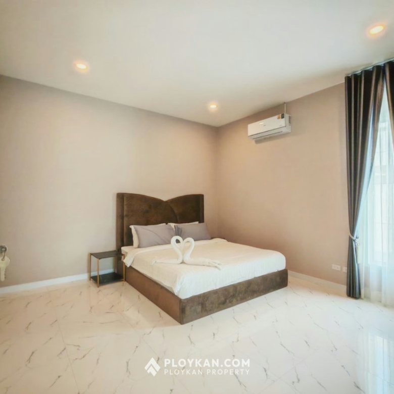 Pool Villa with Guest House for Rent in Thap Tai Hua Hin