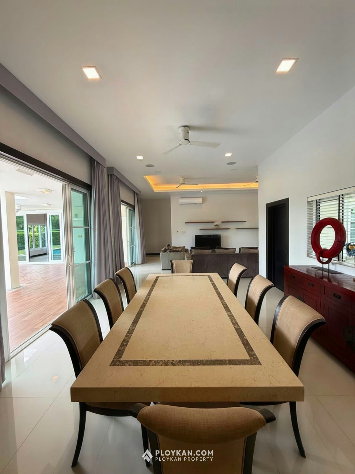 Spacious 4-Bedroom Pool Villa with Large Garden in Hua Hin
