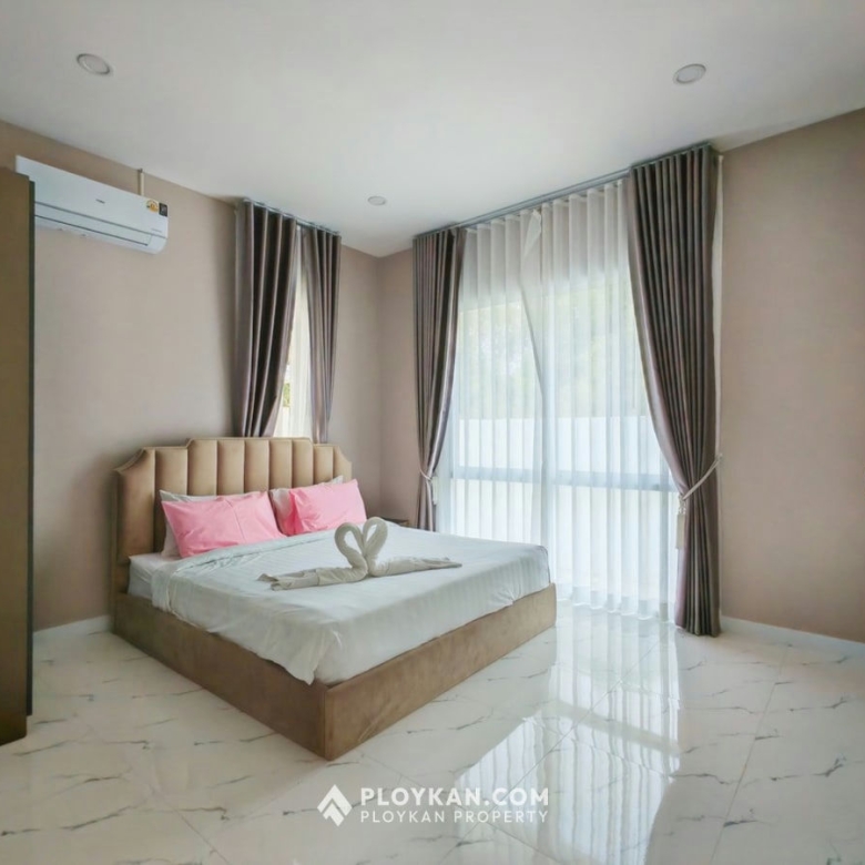 Pool Villa with Guest House for Rent in Thap Tai Hua Hin