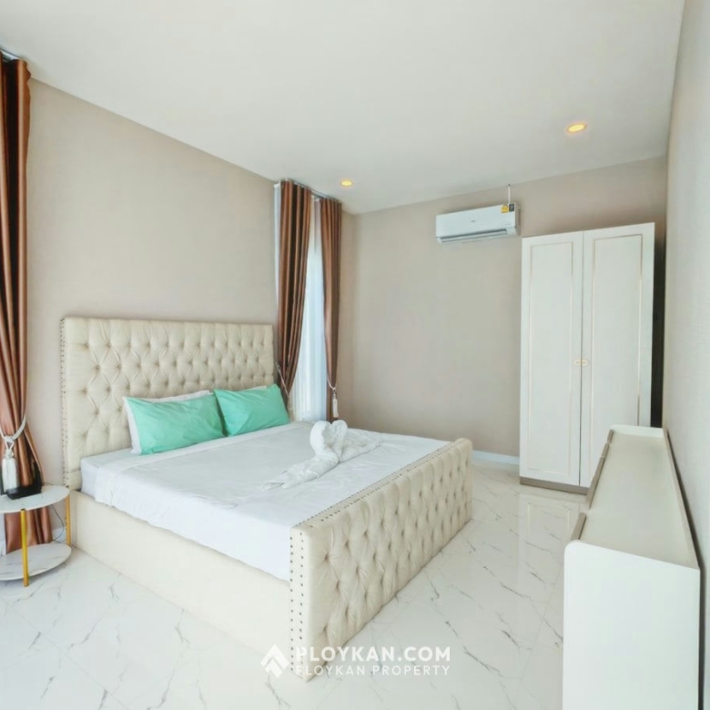 Pool Villa with Guest House for Rent in Thap Tai Hua Hin