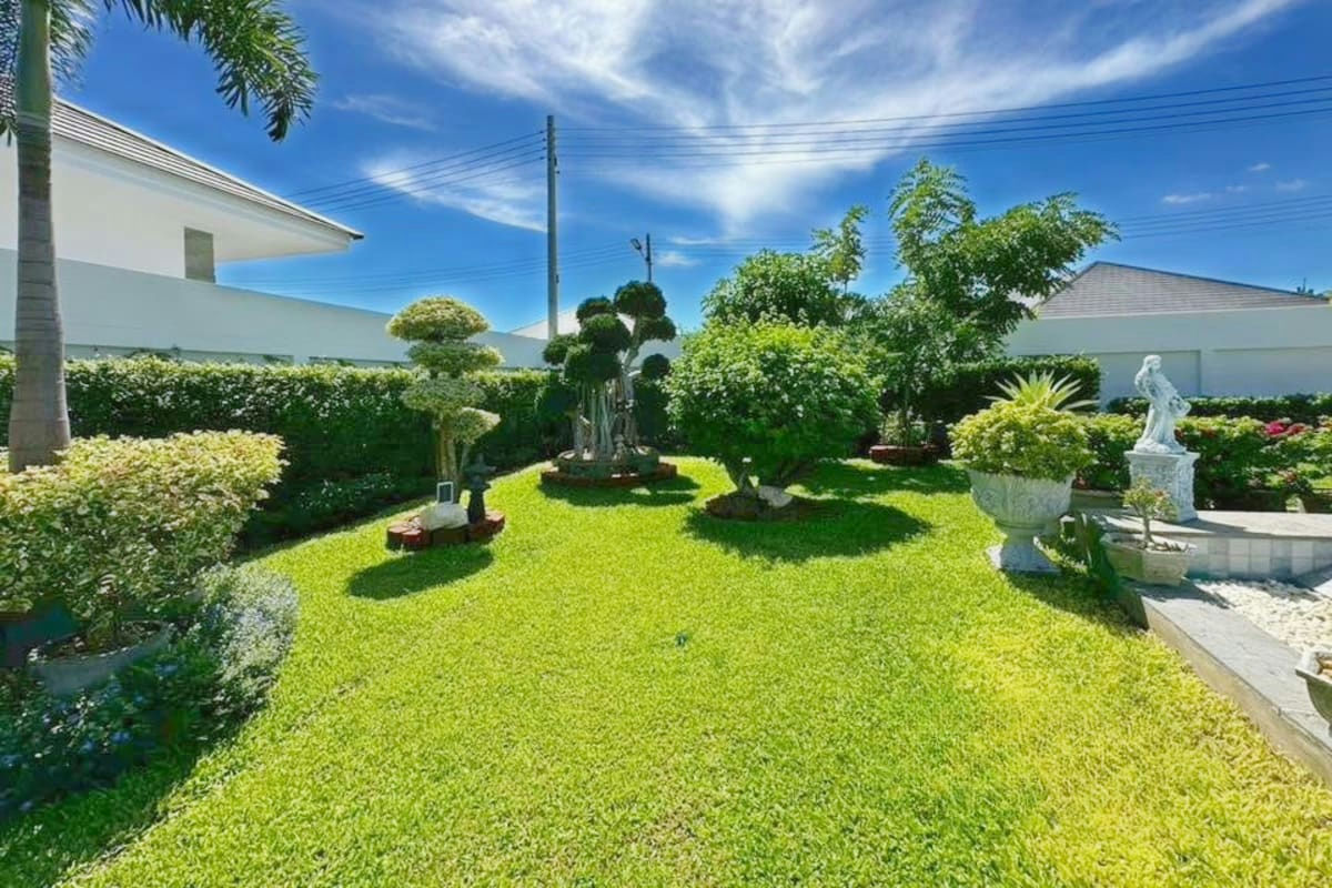 Private Pool Villa with Solar Panels for Rent Near Black Mountain