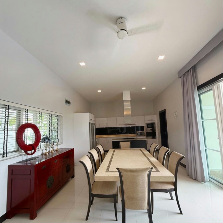 Spacious 4-Bedroom Pool Villa with Large Garden in Hua Hin