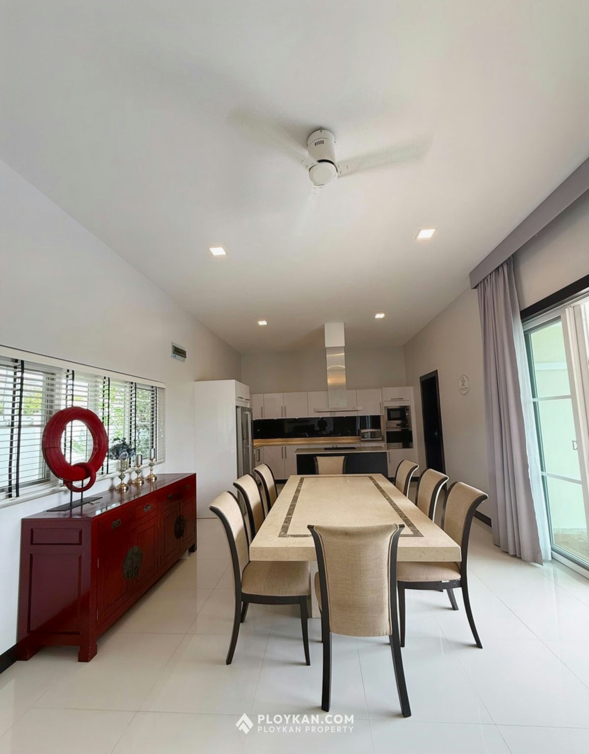 Spacious 4-Bedroom Pool Villa with Large Garden in Hua Hin