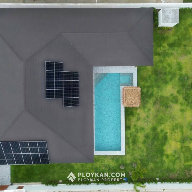 Luxury 4-Bedroom Pool Villa for Rent In The Clouds II