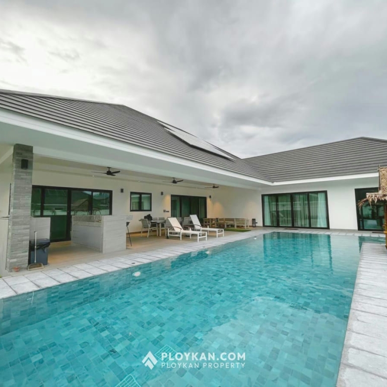 Luxury 4-Bedroom Pool Villa for Rent In The Clouds II
