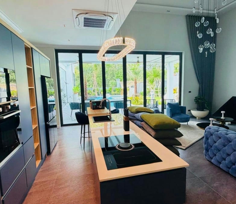 Luxurious House with Private Pool for Rent in Wang Phong, Pranburi