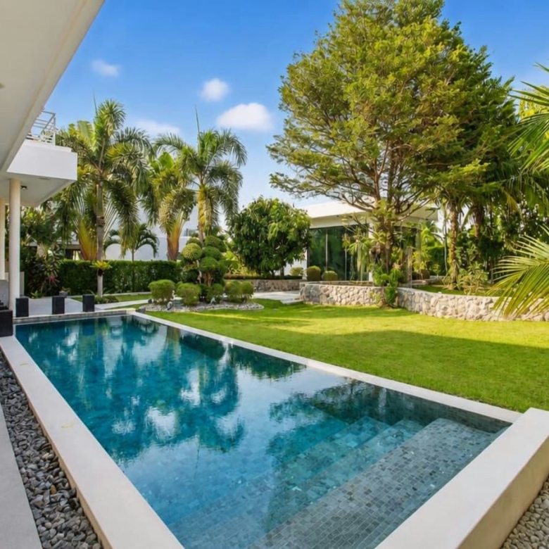 Modern Resort Style 4-Bedroom Pool Villa for Rent at La Lua Hua Hin