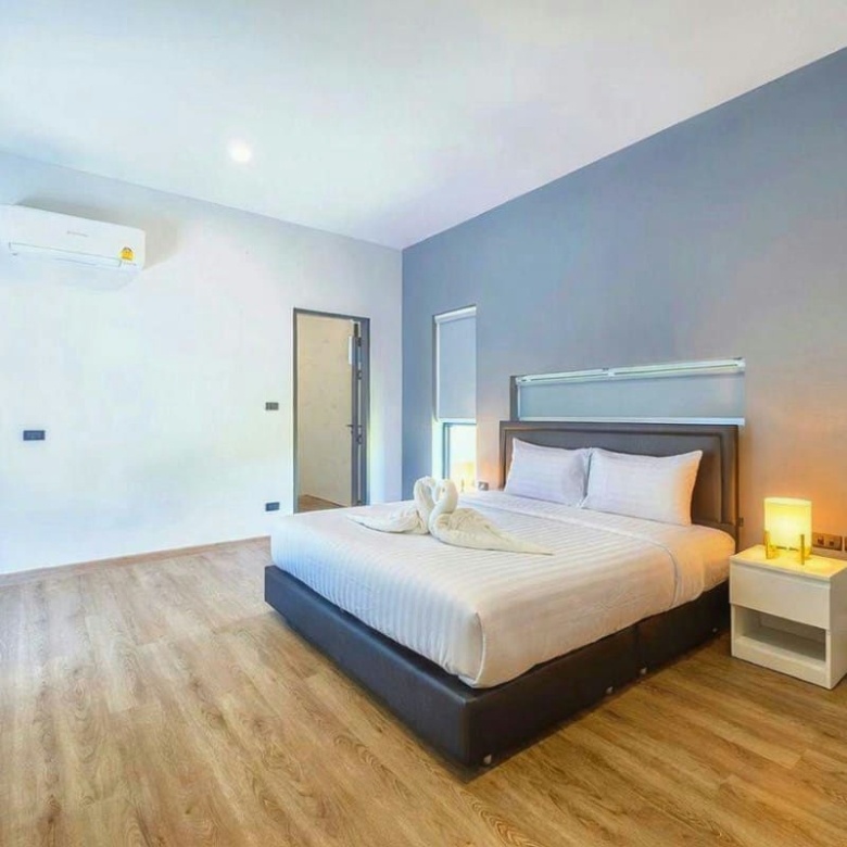 Modern Luxury Private Pool Villa for Rent near the Center of Hua Hin
