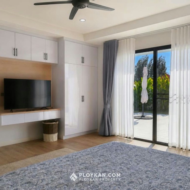 Modern 3-Bedroom Pool Villa for Rent in Wang Pong