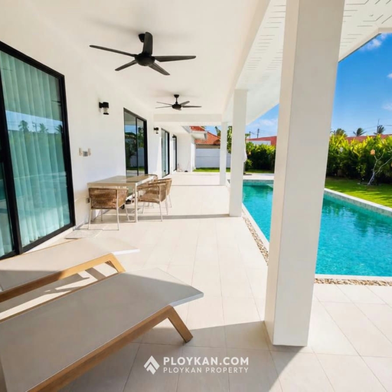 Modern 3-Bedroom Pool Villa for Rent in Wang Pong
