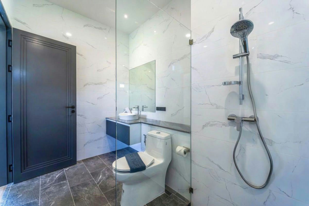 Modern Luxury Private Pool Villa for Rent near the Center of Hua Hin