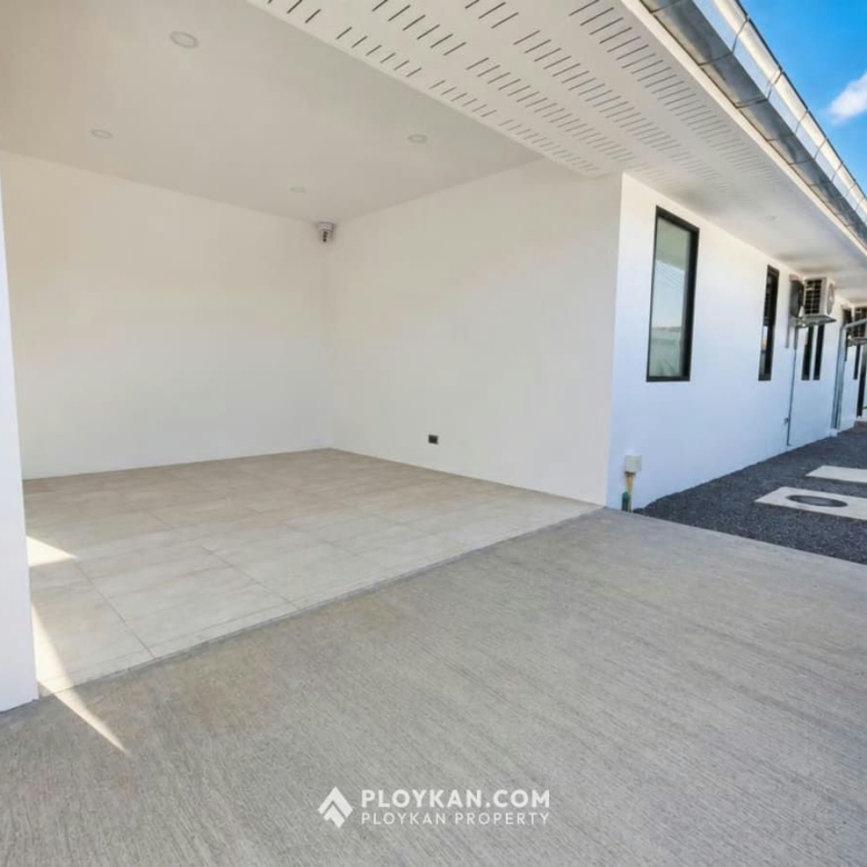 Modern 3-Bedroom Pool Villa for Rent in Wang Pong
