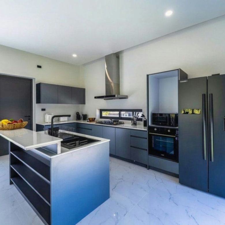 Modern Luxury Private Pool Villa for Rent near the Center of Hua Hin