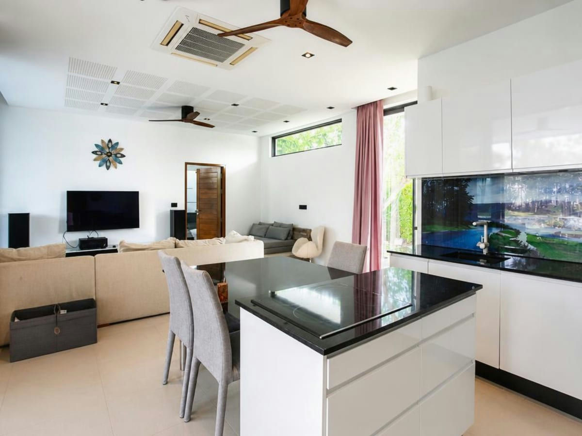 Modern Resort Style 4-Bedroom Pool Villa for Rent at La Lua Hua Hin