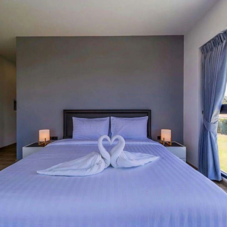 Modern Luxury Private Pool Villa for Rent near the Center of Hua Hin