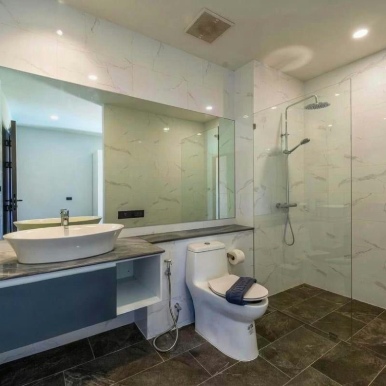 Modern Luxury Private Pool Villa for Rent near the Center of Hua Hin