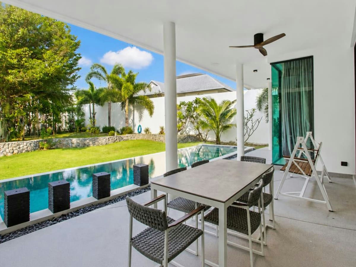 Modern Resort Style 4-Bedroom Pool Villa for Rent at La Lua Hua Hin
