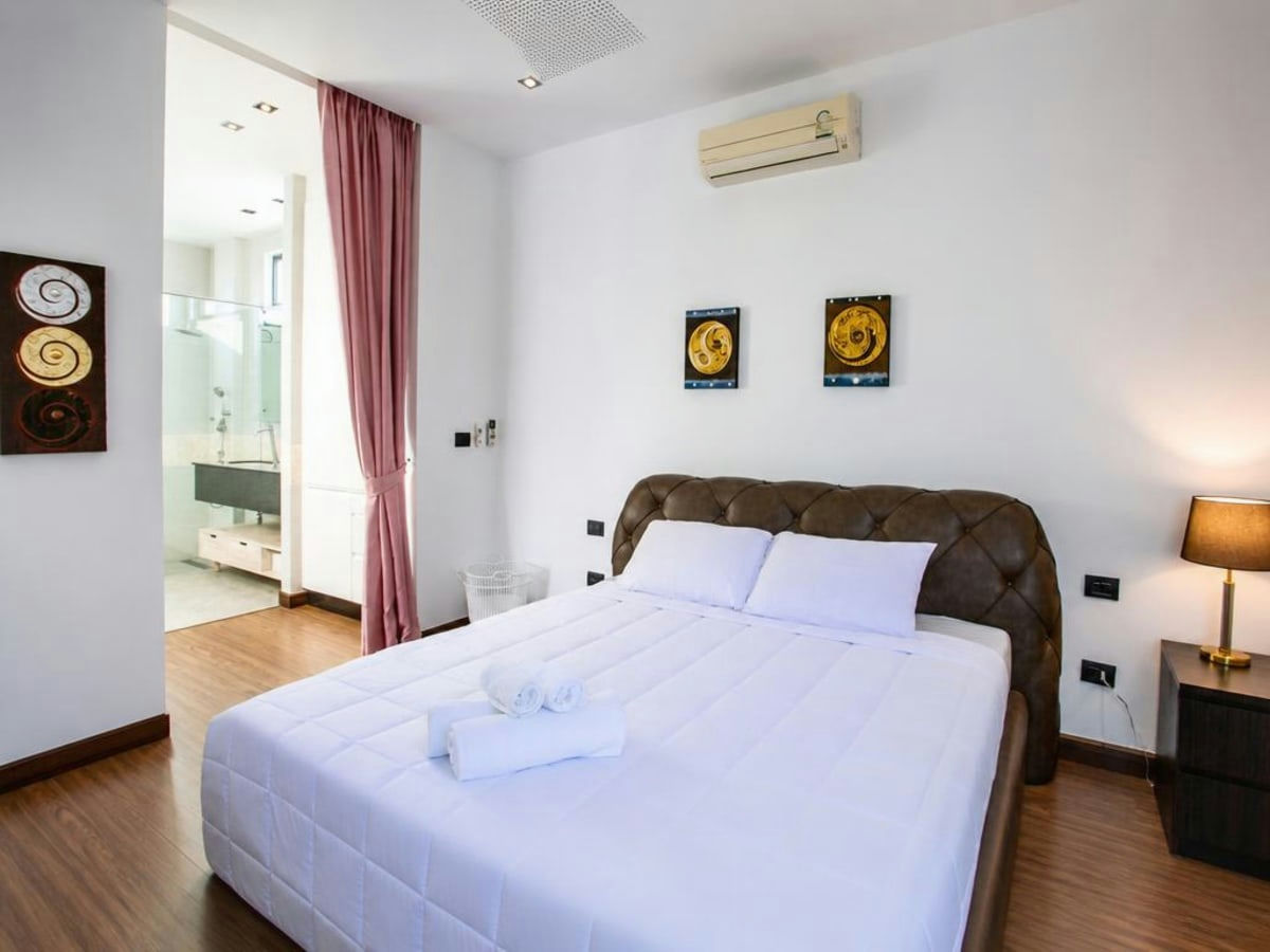 Modern Resort Style 4-Bedroom Pool Villa for Rent at La Lua Hua Hin