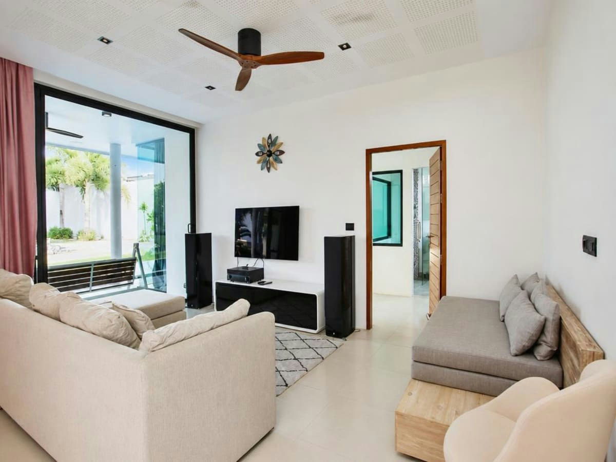 Modern Resort Style 4-Bedroom Pool Villa for Rent at La Lua Hua Hin