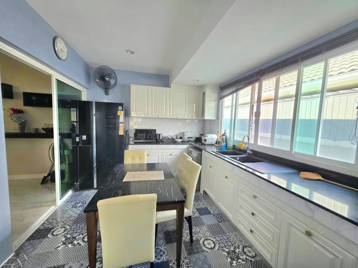 Resort Style Pool Villa for Rent at Casa Collina Hua Hin