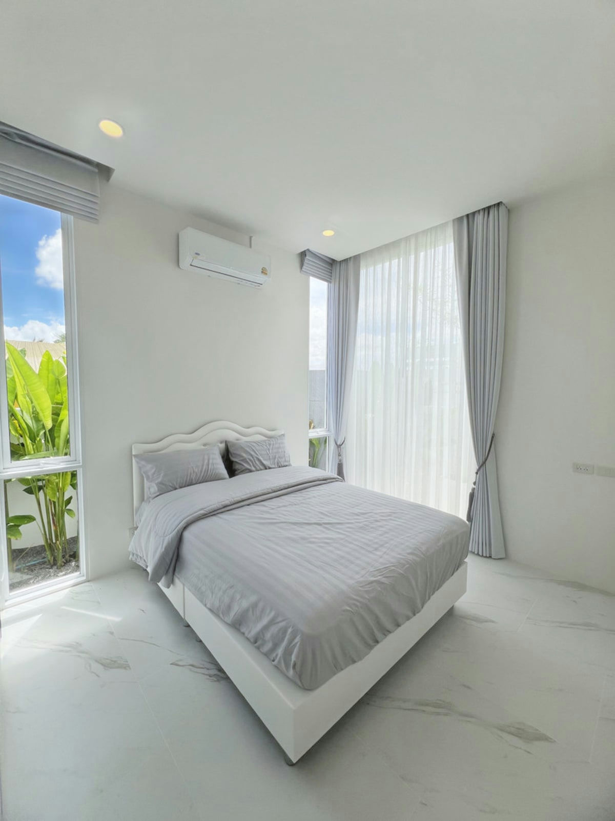 New Pet Friendly Pool Villa for Rent in Black Mountain Area