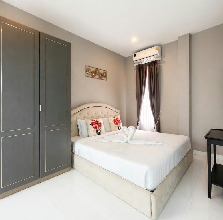 Spacious 4-Bedroom Pool Villa for Rent