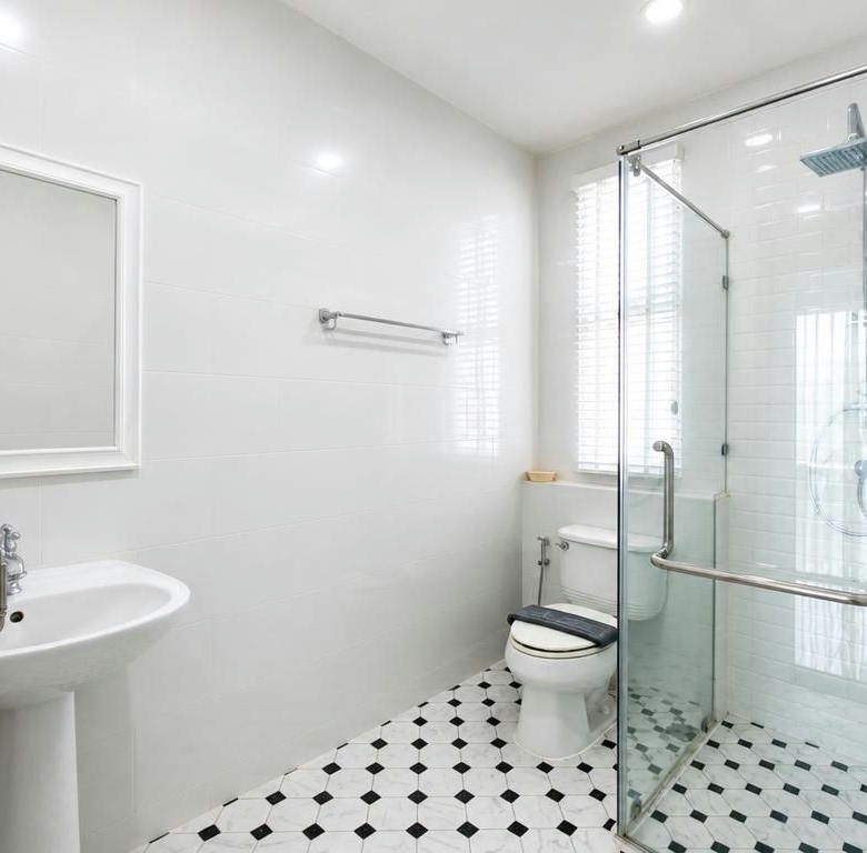 Spacious 4-Bedroom Pool Villa for Rent