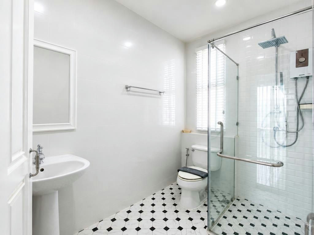Spacious 4-Bedroom Pool Villa for Rent
