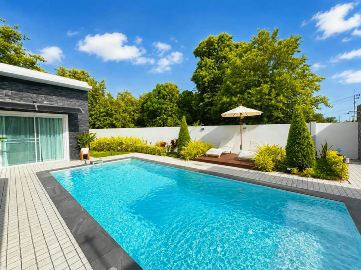 Brand New 4-Bedroom Pool Villa for Rent in Hua Hin Soi 112