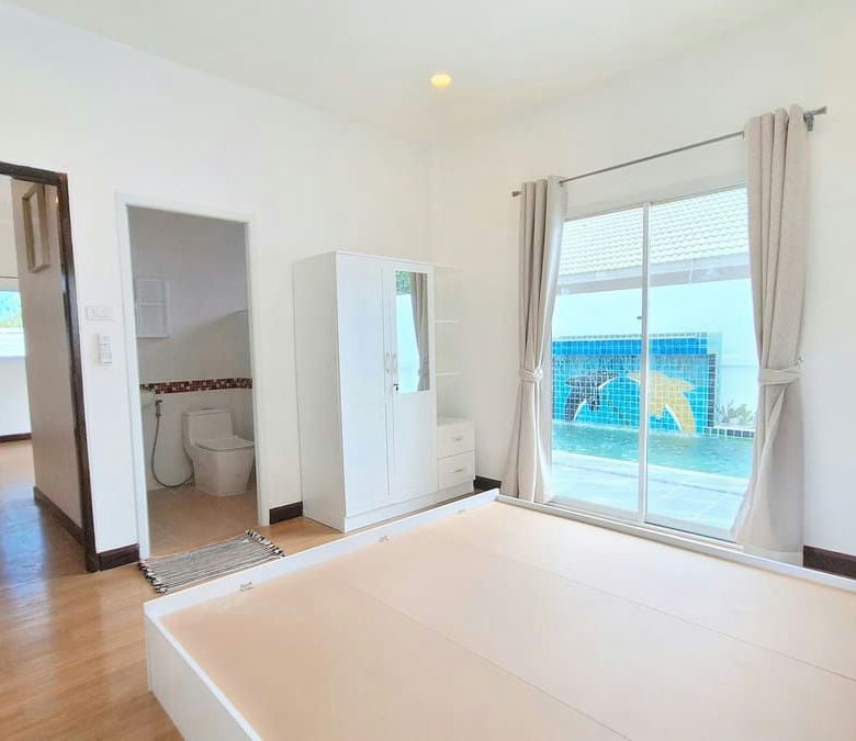 House for Sale and Rent in Baan Mongkhon Chai, Thap Tai