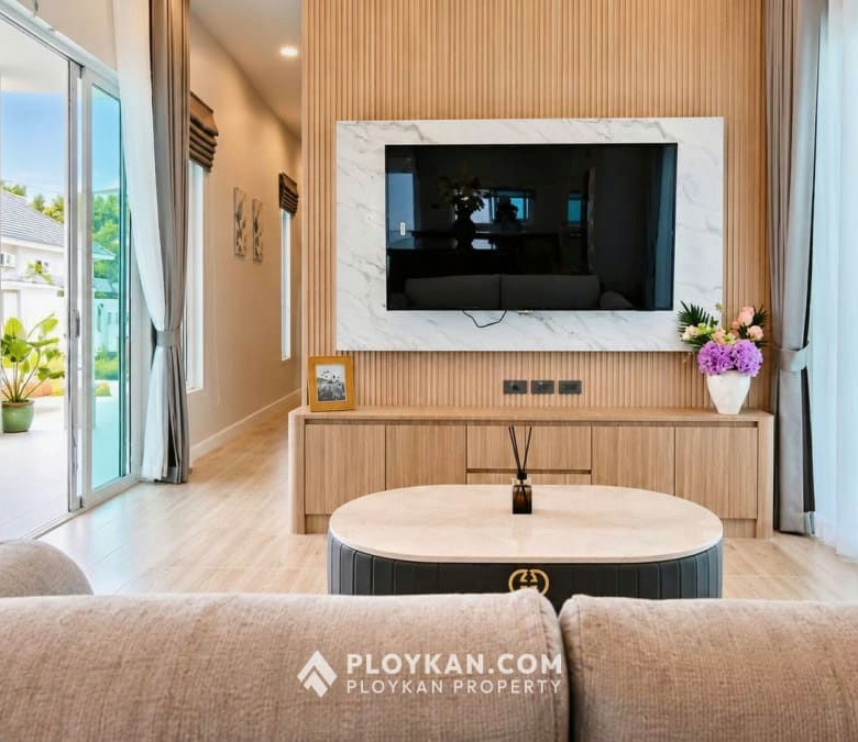Brand New Modern Pool Villa with Mountain Views in Soi 88, Hua Hin
