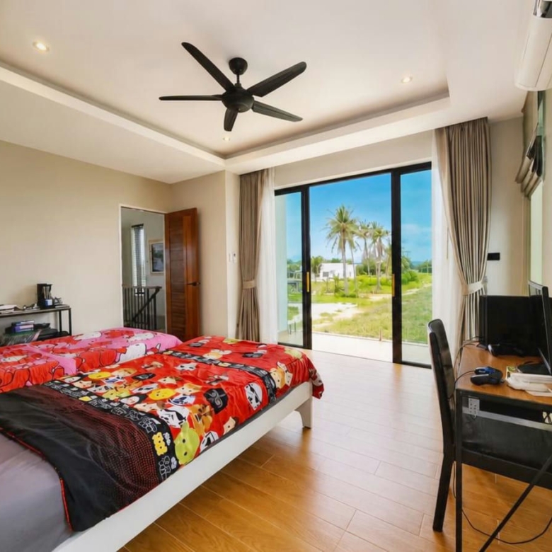 Luxury Spacious 4-Bedroom Pool Villa for Sale in Soi 112