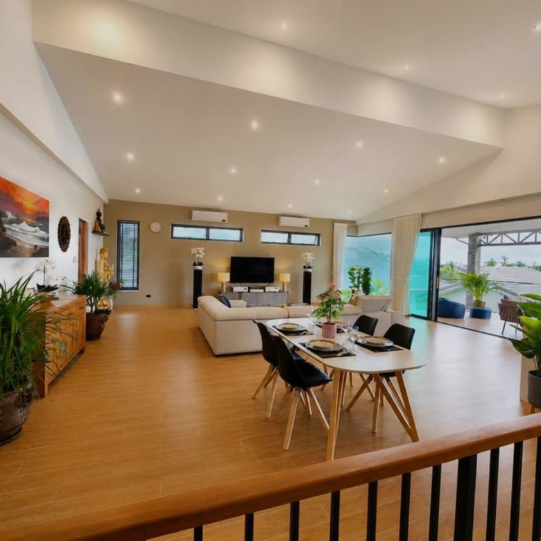 Luxury Spacious 4-Bedroom Pool Villa for Sale in Soi 112