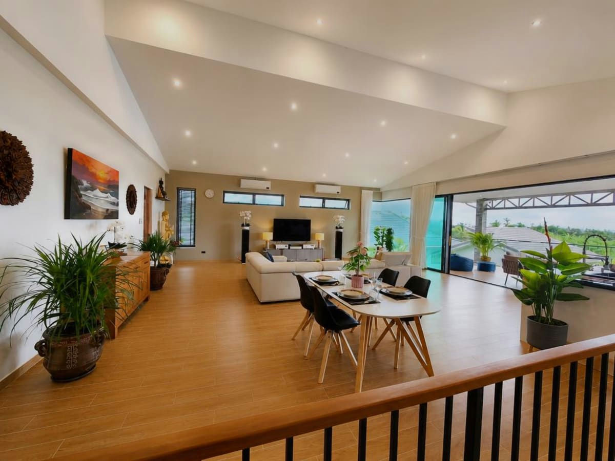Luxury Spacious 4-Bedroom Pool Villa for Sale in Soi 112