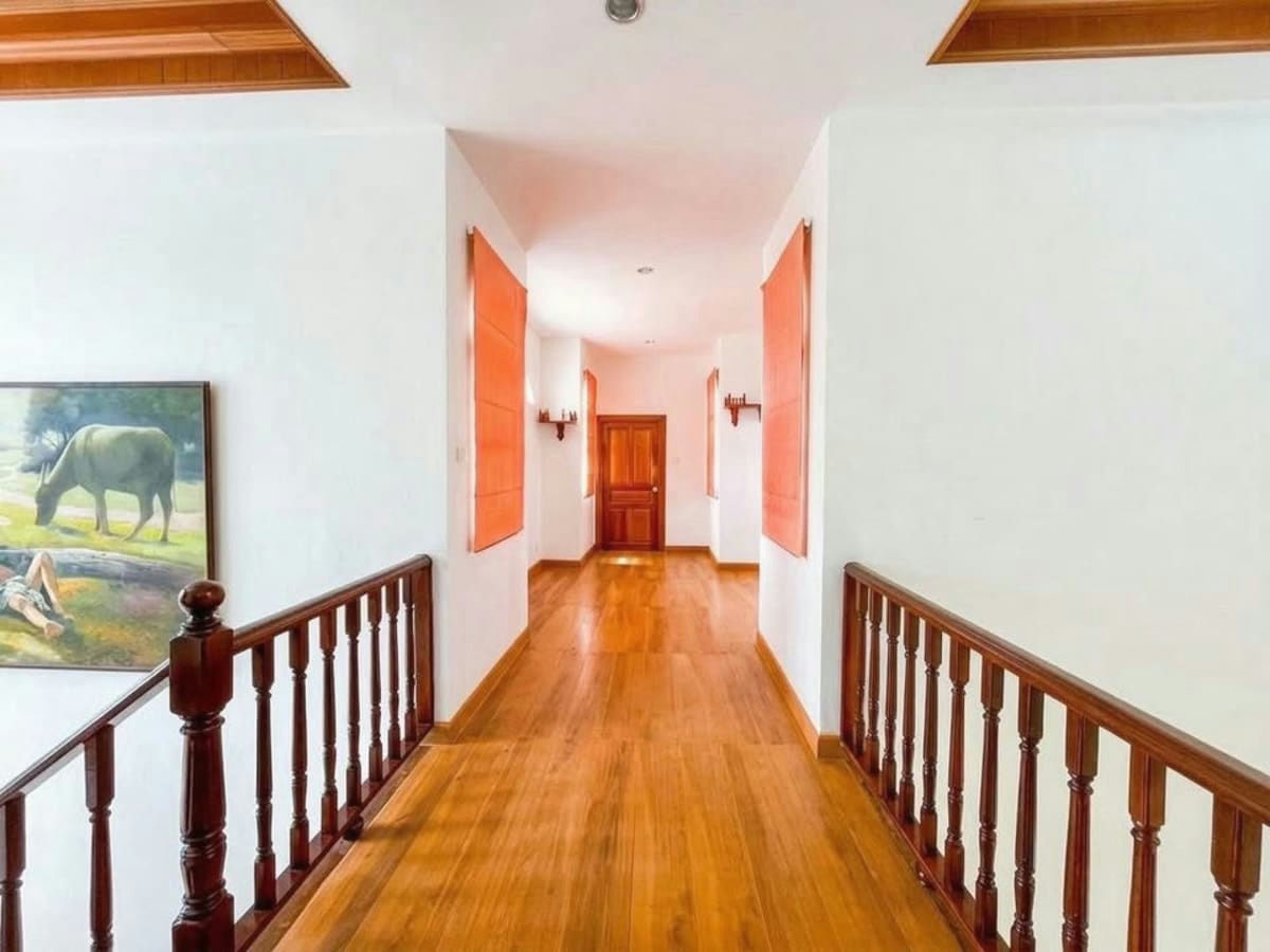 Pet Friendly Two-story 3-Bedroom Villa for Rent in Central Hua Hin