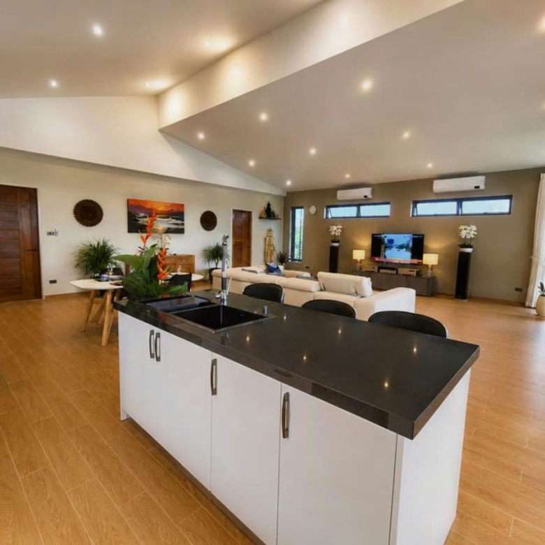 Luxury Spacious 4-Bedroom Pool Villa for Sale in Soi 112