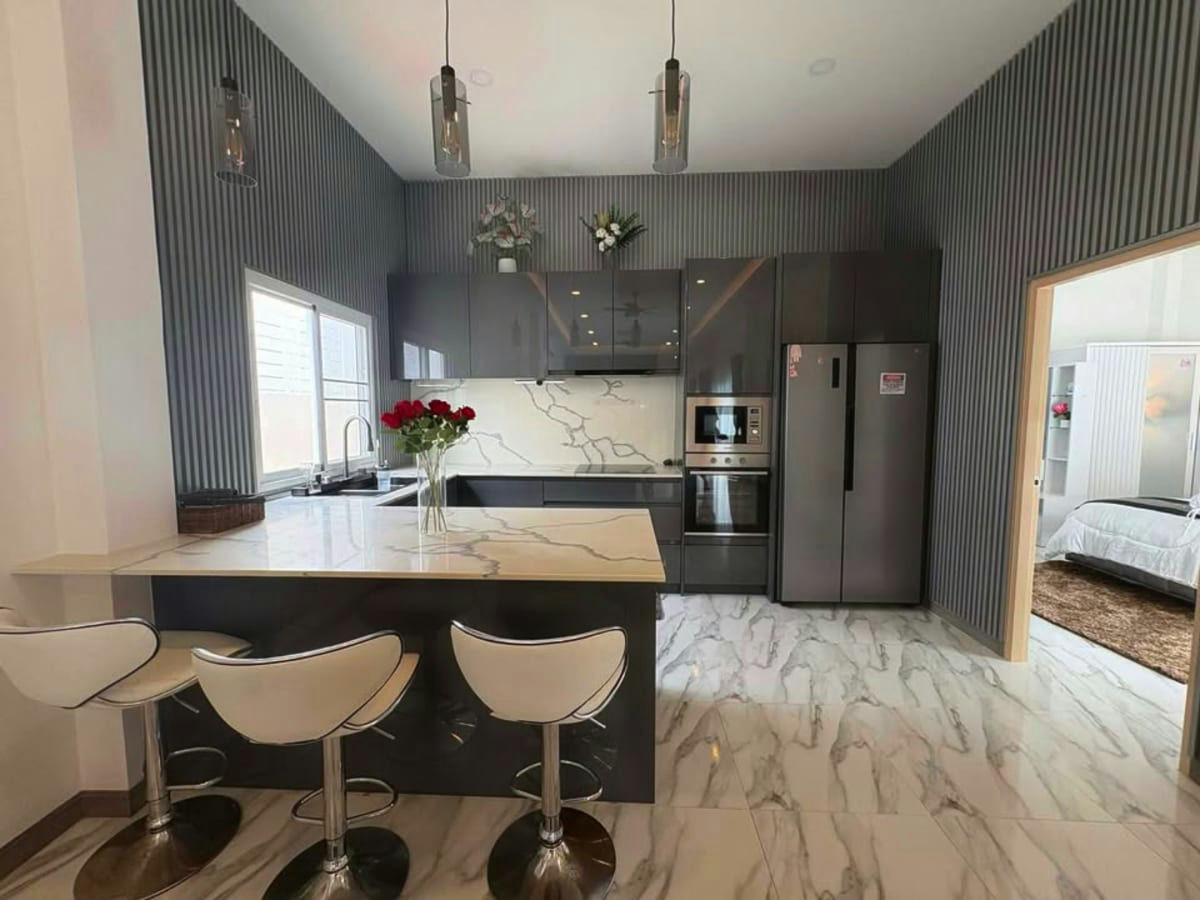 Brand New 4-Bedroom Pool Villa for Rent in Hua Hin Soi 112