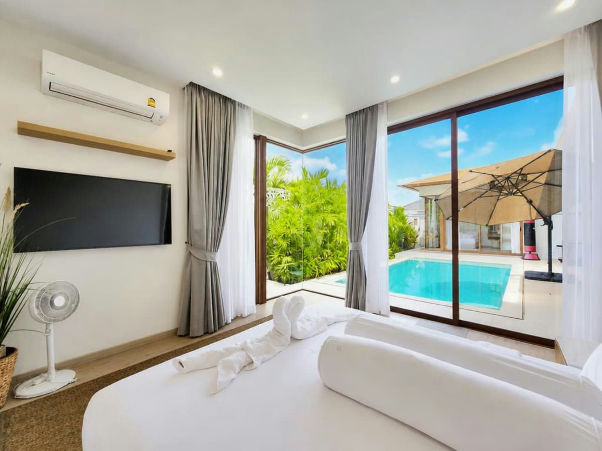 Luxury 3-bedroom Resale Pool Villa at La Felice