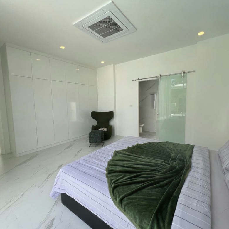 Pet Friendly Pool Villa for Rent in Black Mountain Area