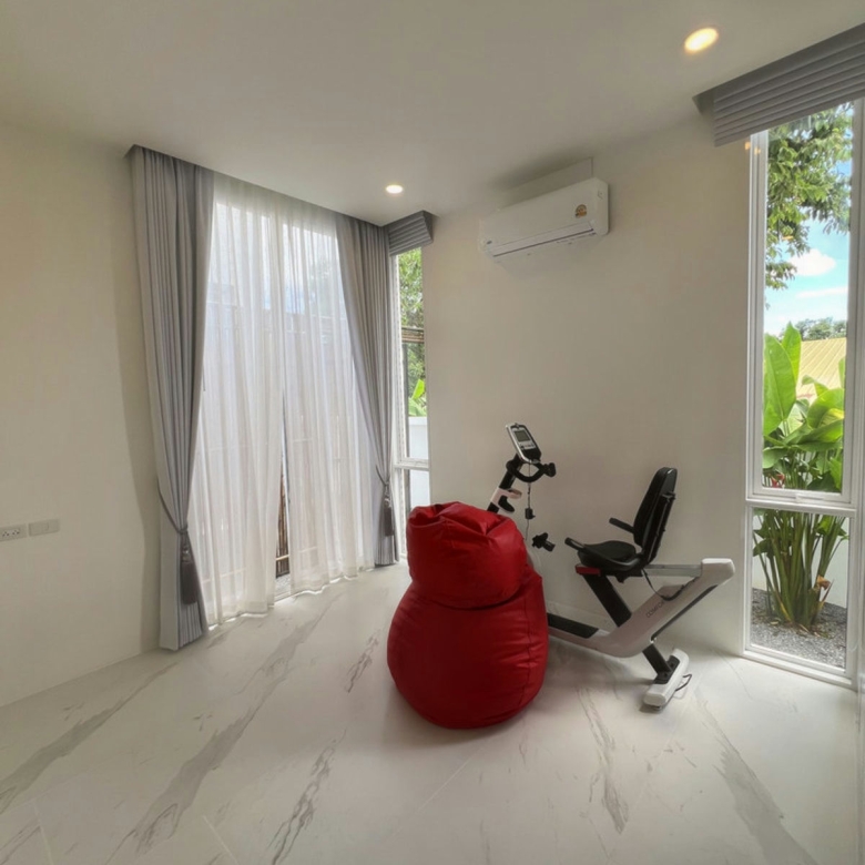 New Pet Friendly Pool Villa for Rent in Black Mountain Area