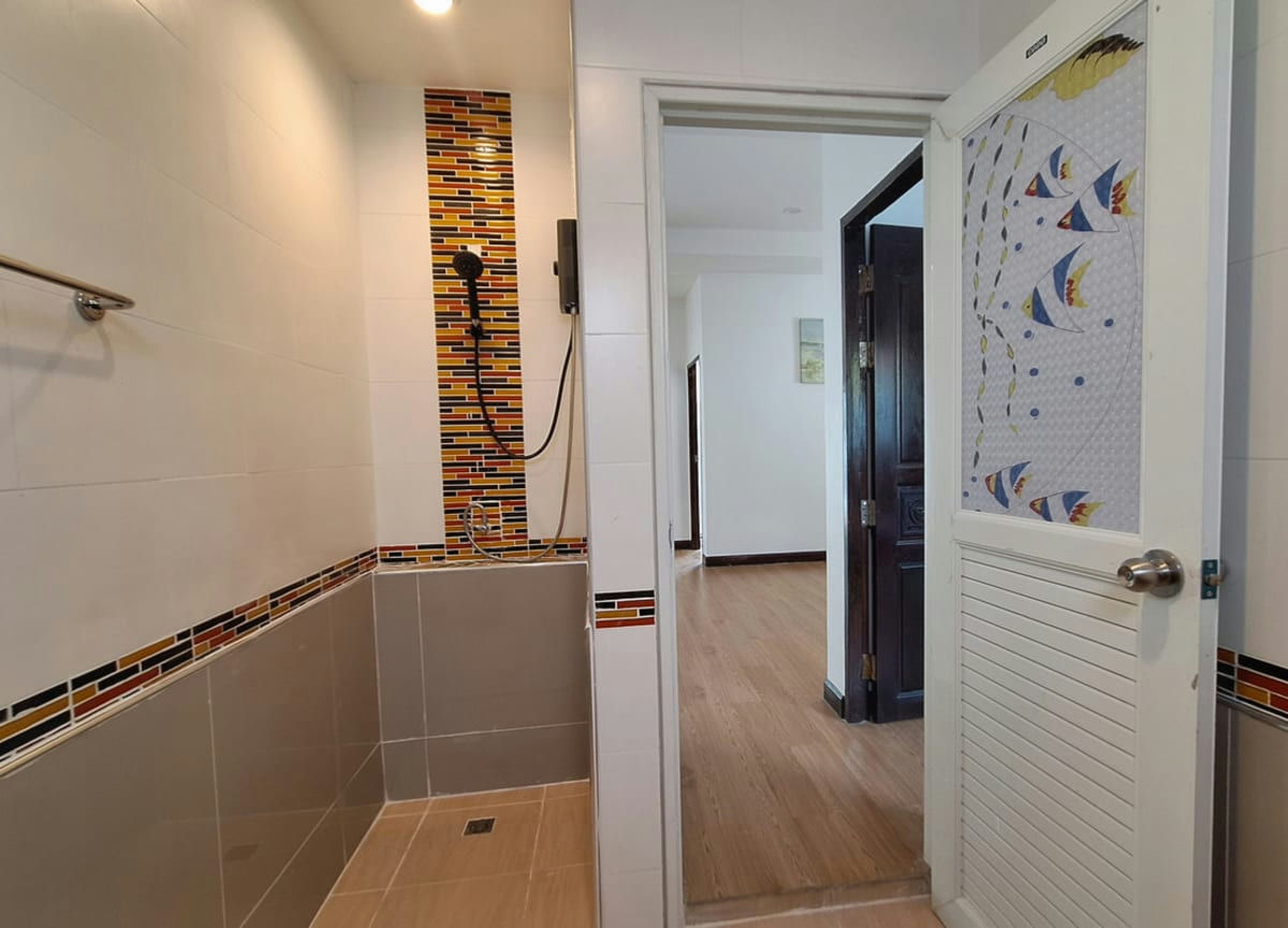 House for Sale and Rent in Baan Mongkhon Chai, Thap Tai